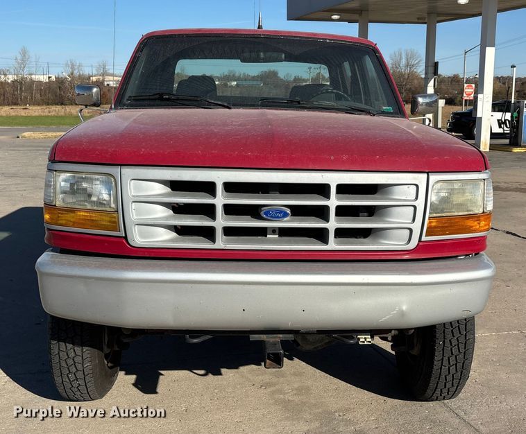 image for item DW7283 1993 Ford F350 XL Crew Cab pickup truck