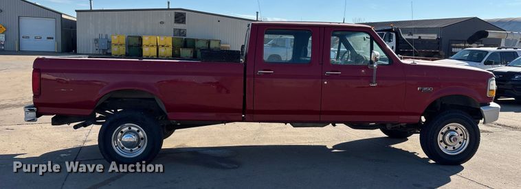 image for item DW7283 1993 Ford F350 XL Crew Cab pickup truck