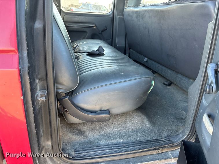 image for item DW7283 1993 Ford F350 XL Crew Cab pickup truck