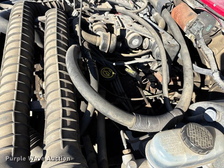 image for item DW7283 1993 Ford F350 XL Crew Cab pickup truck