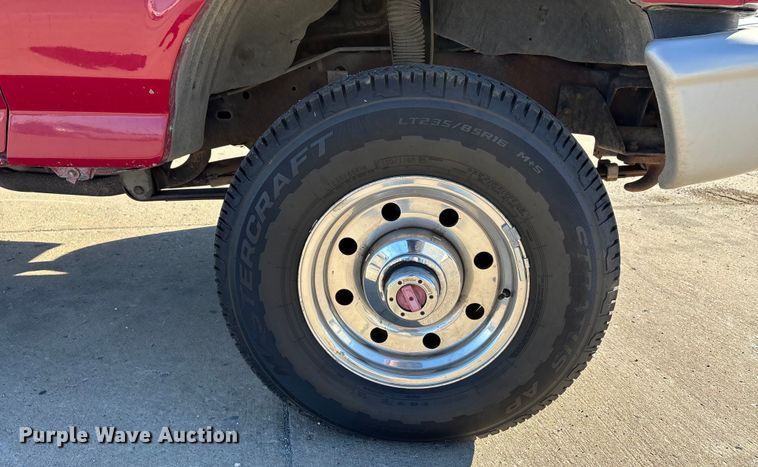 image for item DW7283 1993 Ford F350 XL Crew Cab pickup truck