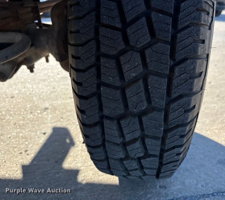 image for item DW7283 1993 Ford F350 XL Crew Cab pickup truck