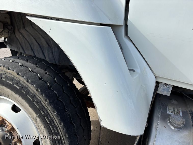 image for item DW7284 2005 International 7400 dump truck