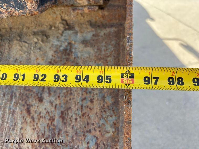 image for item DW7284 2005 International 7400 dump truck