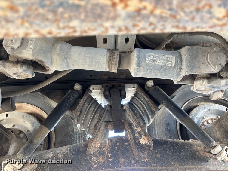 image for item DW7284 2005 International 7400 dump truck