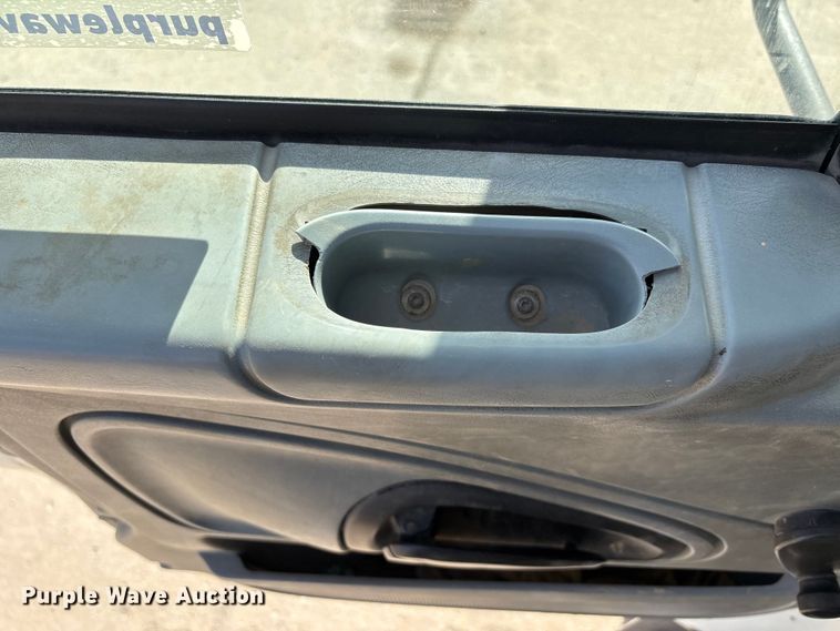 image for item DW7284 2005 International 7400 dump truck