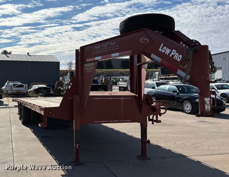 image for item DW7285 2013 Red Rhino tilt deck equipment trailer