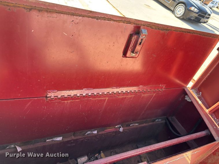 image for item DW7285 2013 Red Rhino tilt deck equipment trailer