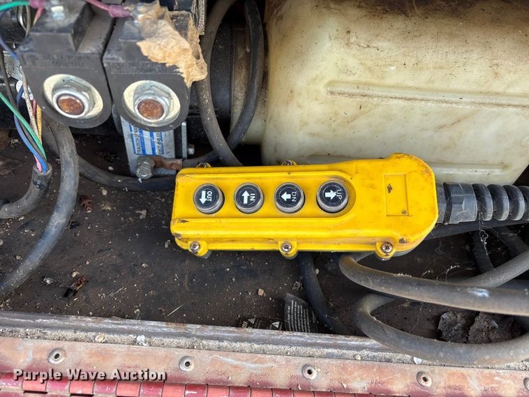 image for item DW7285 2013 Red Rhino tilt deck equipment trailer