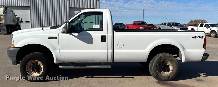 image for item DW7286 2003 Ford F250 Super Duty XL pickup truck