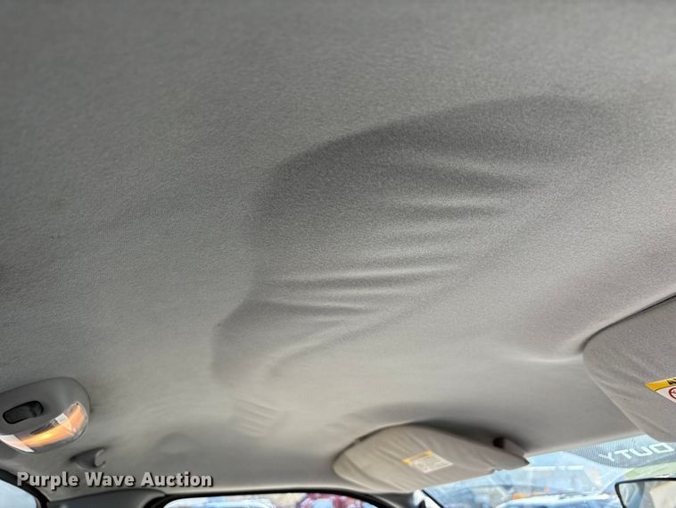 image for item DW7286 2003 Ford F250 Super Duty XL pickup truck