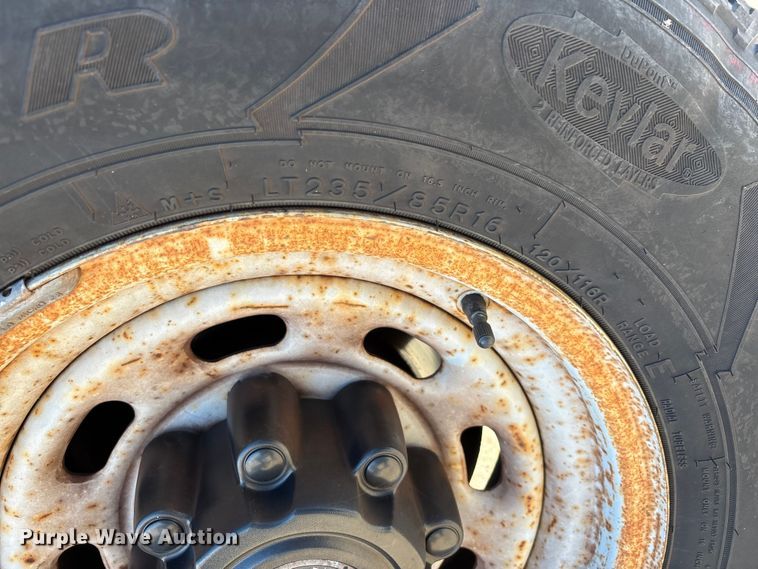 image for item DW7286 2003 Ford F250 Super Duty XL pickup truck