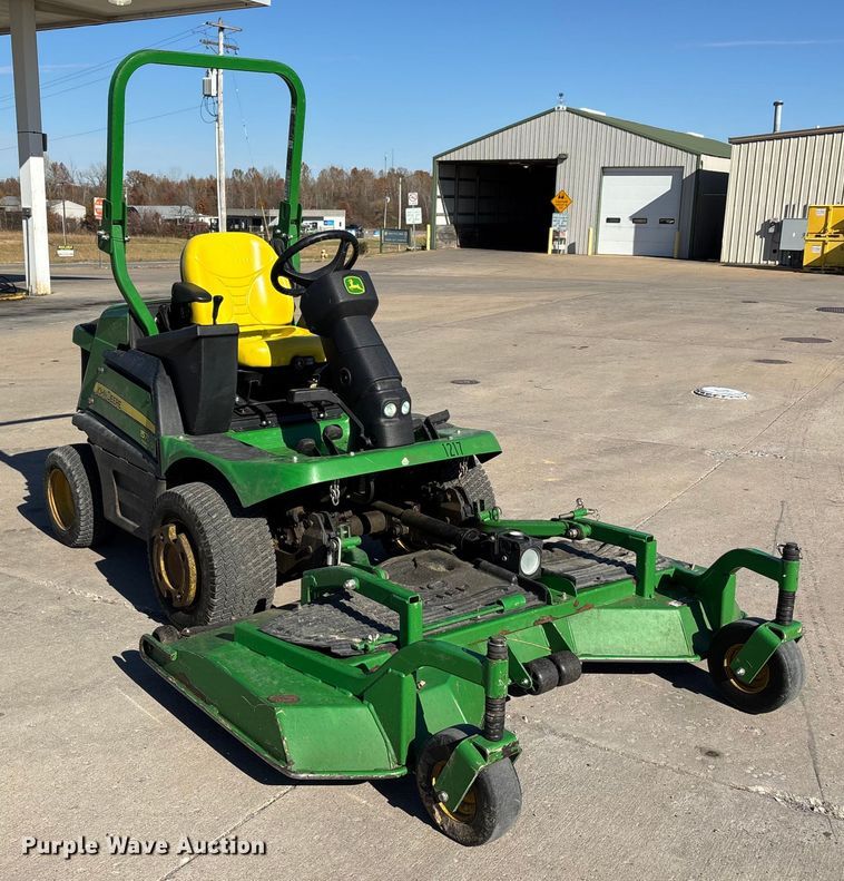 image for item DW7289 John Deere 1570 Terraincut ZTR lawn mower