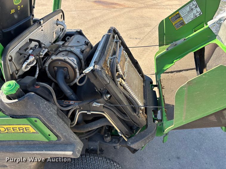 image for item DW7289 John Deere 1570 Terraincut ZTR lawn mower