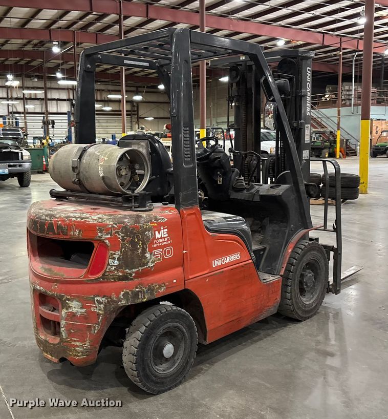 image for item DW7292 Uni Carrier MPL02A25LV forklift