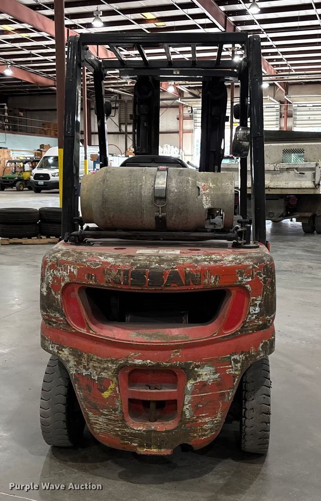 image for item DW7292 Uni Carrier MPL02A25LV forklift