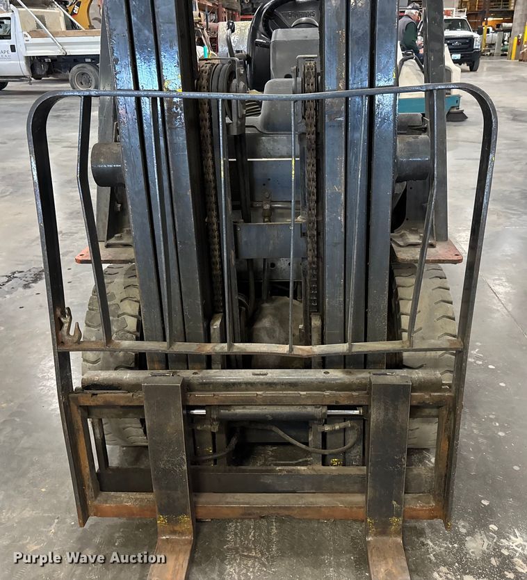 image for item DW7292 Uni Carrier MPL02A25LV forklift