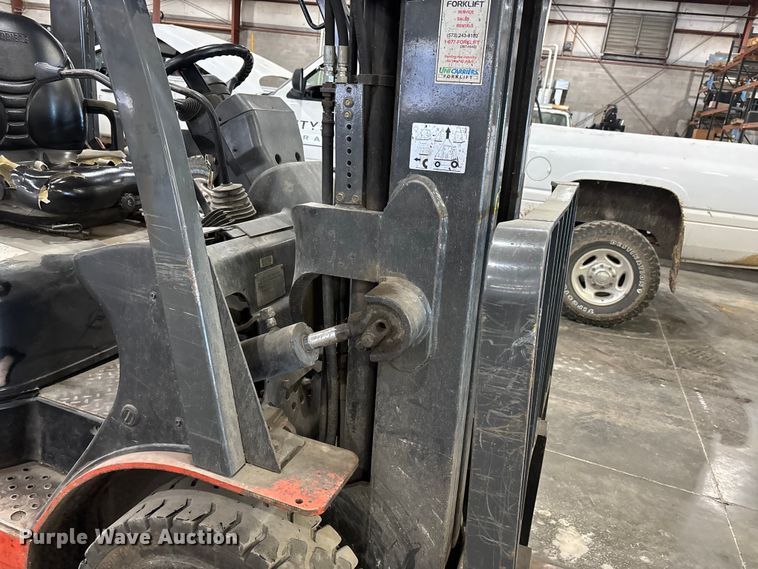 image for item DW7292 Uni Carrier MPL02A25LV forklift