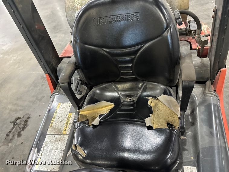 image for item DW7292 Uni Carrier MPL02A25LV forklift