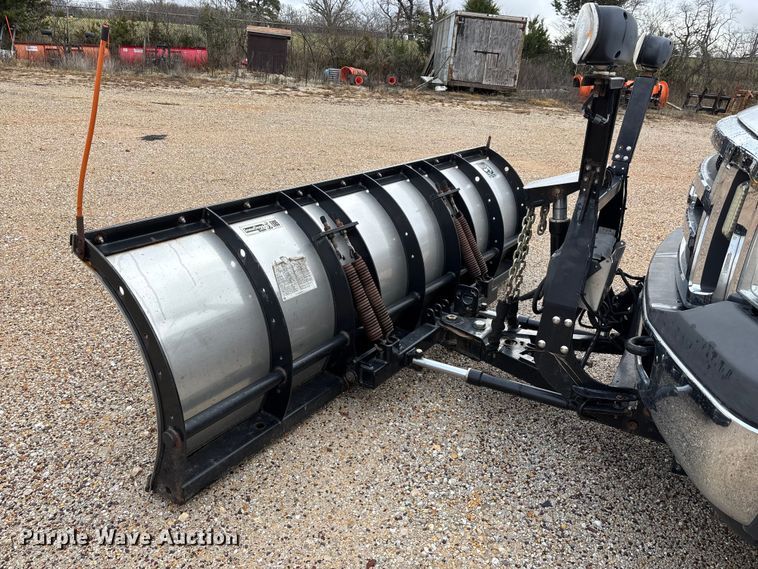 image for item DW7313 2006 Ford F450 Super Duty flatbed truck