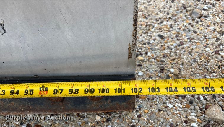 image for item DW7313 2006 Ford F450 Super Duty flatbed truck