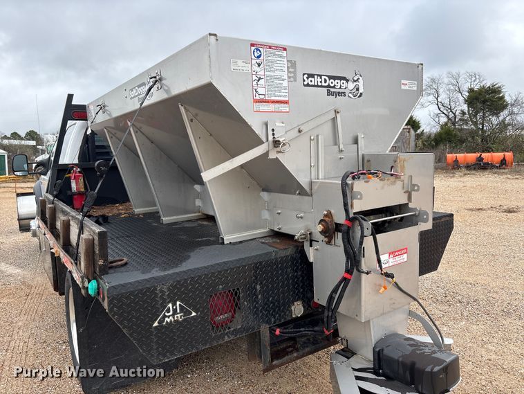 image for item DW7313 2006 Ford F450 Super Duty flatbed truck