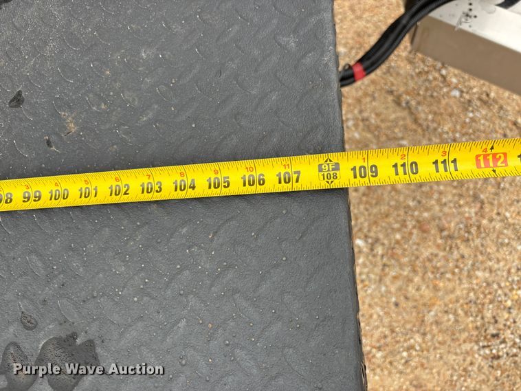 image for item DW7313 2006 Ford F450 Super Duty flatbed truck