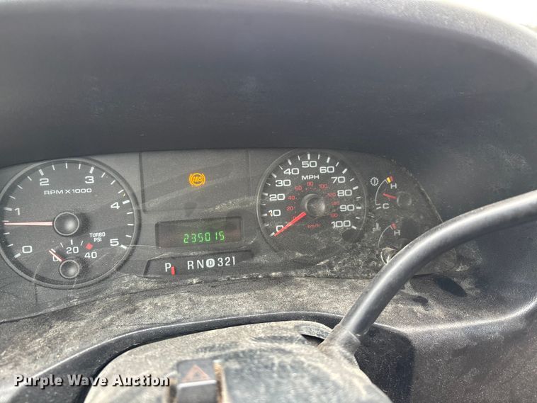 image for item DW7313 2006 Ford F450 Super Duty flatbed truck