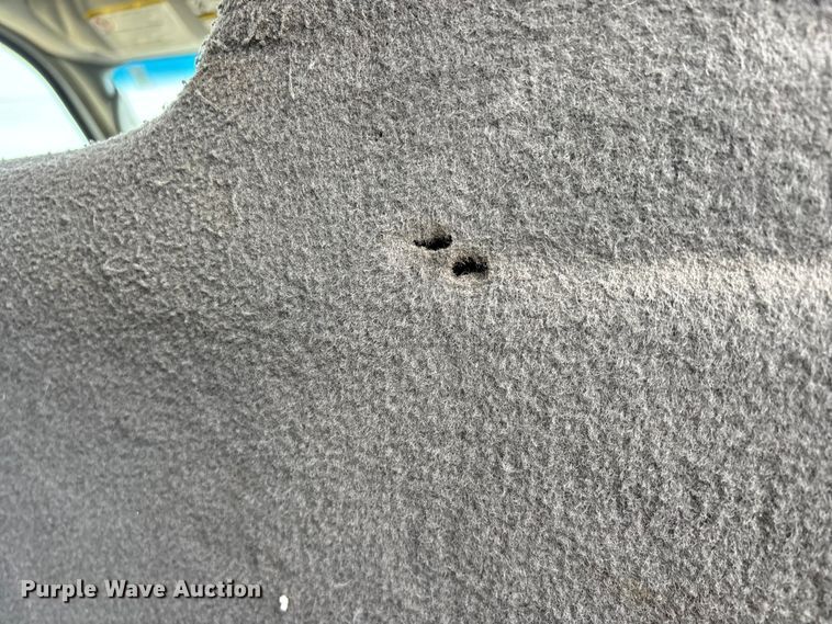 image for item DW7313 2006 Ford F450 Super Duty flatbed truck