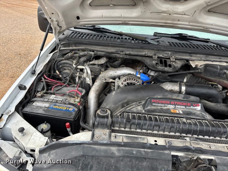 image for item DW7313 2006 Ford F450 Super Duty flatbed truck