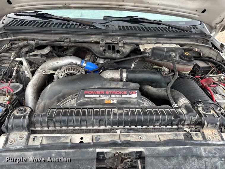 image for item DW7313 2006 Ford F450 Super Duty flatbed truck