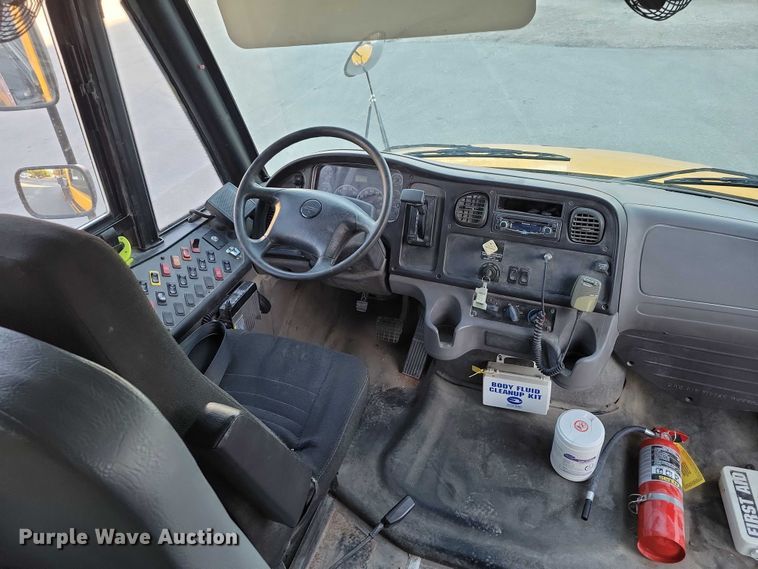 image for item DX6462 2010 Thomas Built 310TS school bus