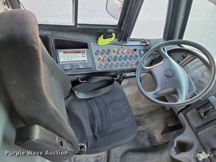 image for item DX6462 2010 Thomas Built 310TS school bus