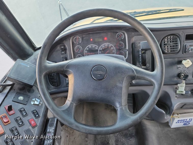 image for item DX6462 2010 Thomas Built 310TS school bus