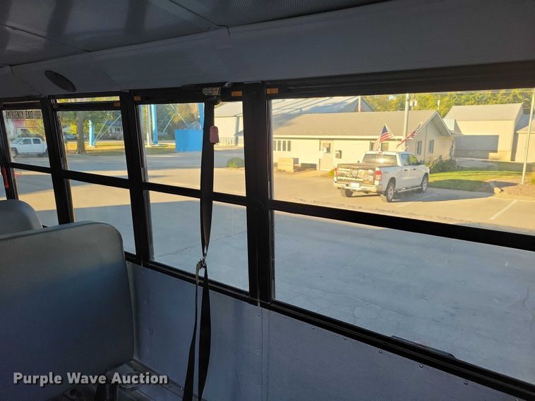 image for item DX6462 2010 Thomas Built 310TS school bus