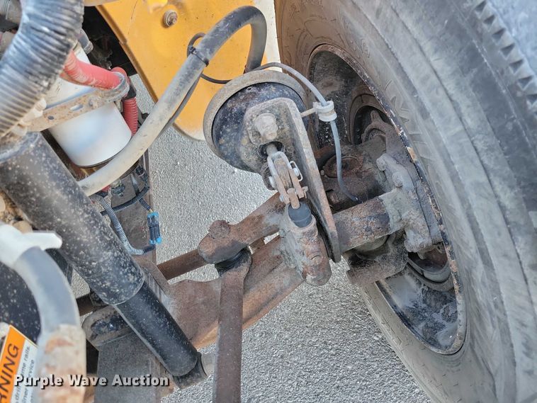 image for item DX6462 2010 Thomas Built 310TS school bus