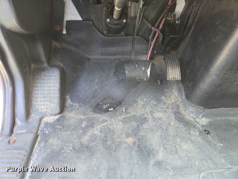 image for item DX7302 2015 IC shuttle bus