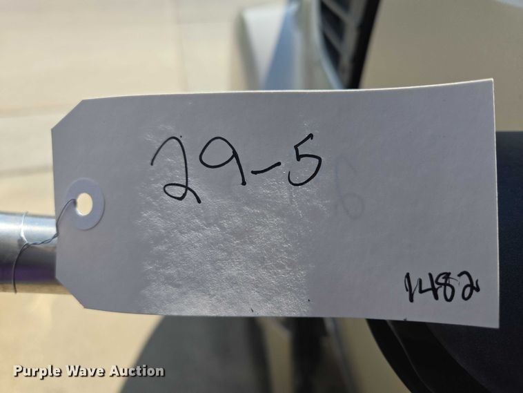 image for item DX7407 2015 IC shuttle bus