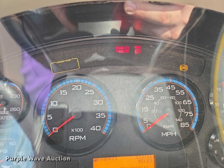 image for item DX7407 2015 IC shuttle bus