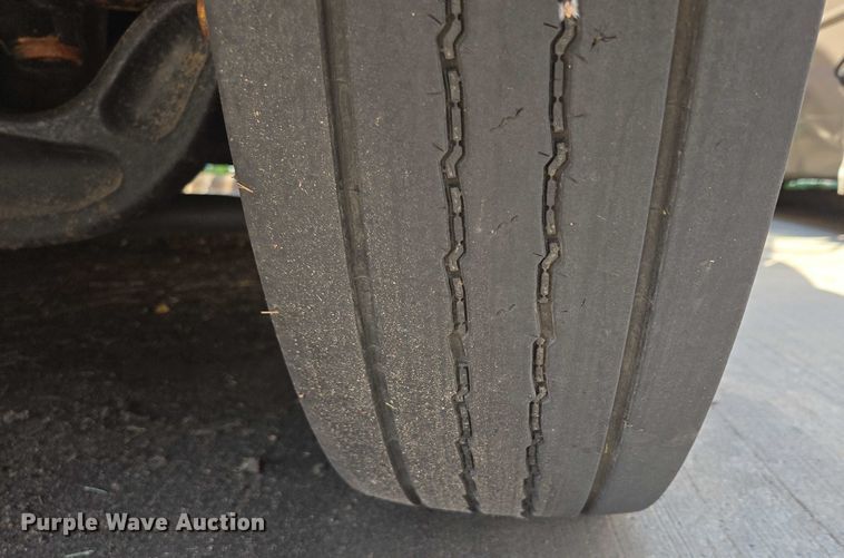 image for item DX7407 2015 IC shuttle bus