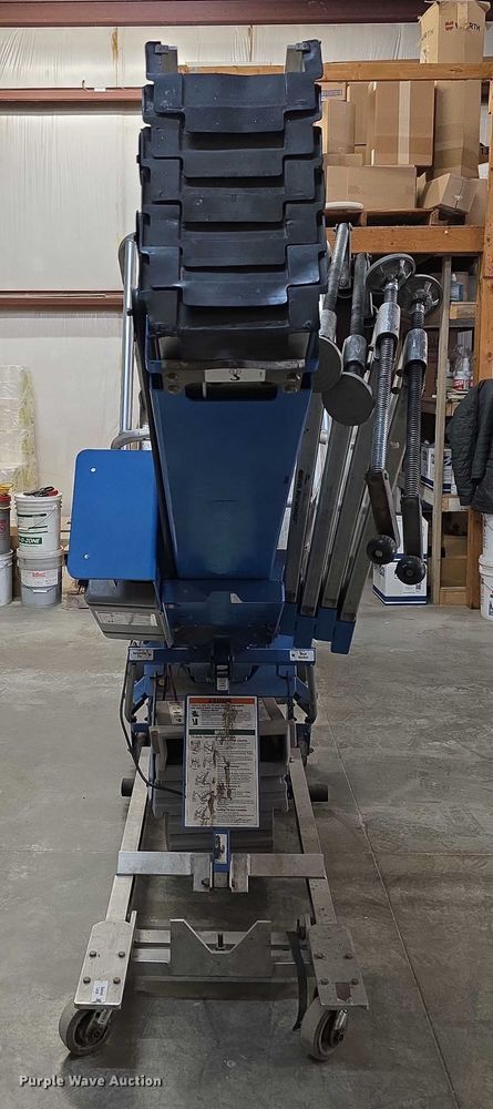 image for item DZ3490 Genie AWP-40S vertical lift