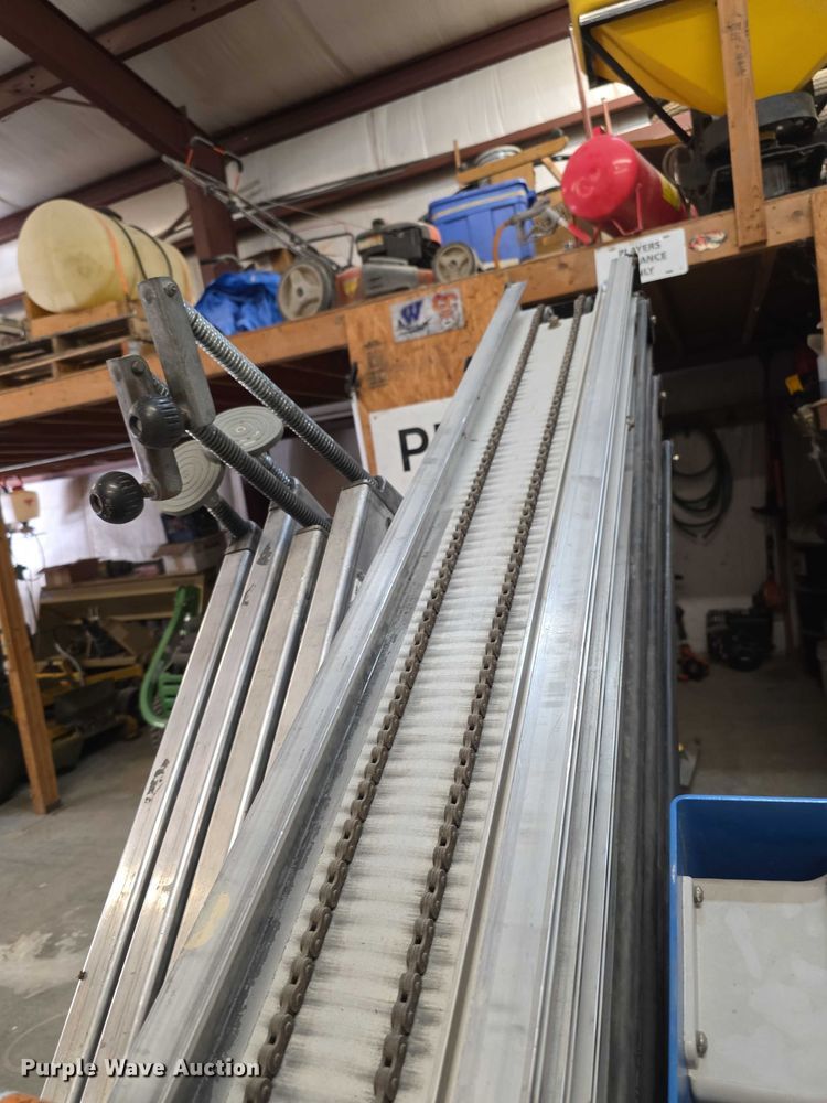 image for item DZ3490 Genie AWP-40S vertical lift