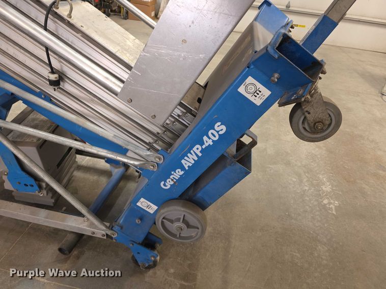 image for item DZ3490 Genie AWP-40S vertical lift