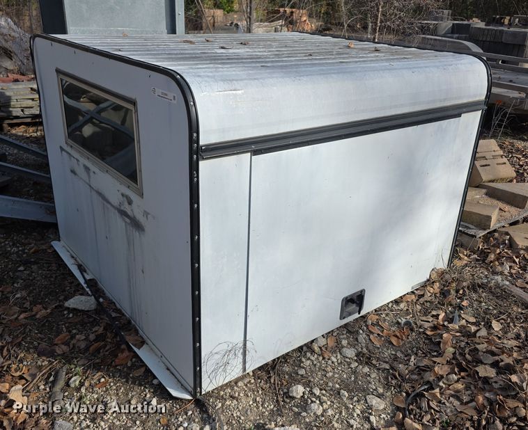 image for item DZ3560 Pro Series  pickup truck topper