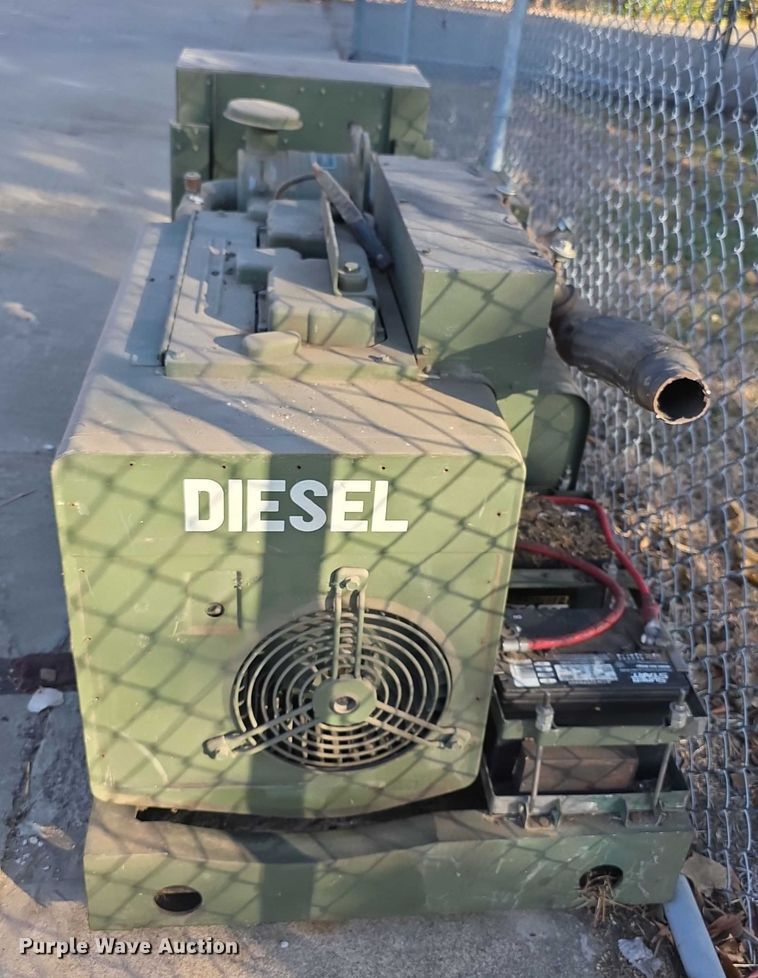 image for item DZ3572 Donaldson generator