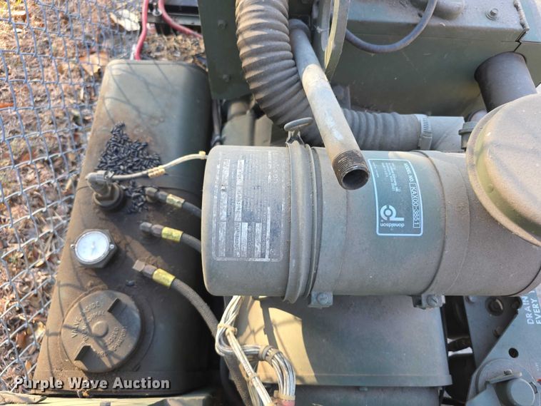 image for item DZ3572 Donaldson generator