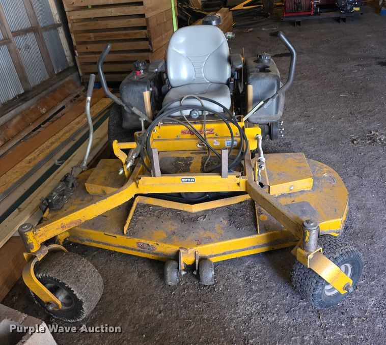 image for item DZ3573 2010 Hustler Super Z  ZTR lawn mower