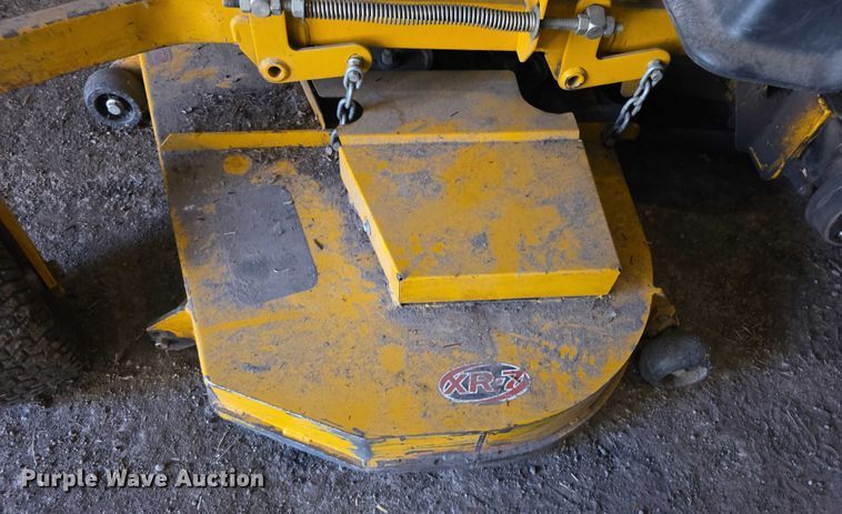 image for item DZ3573 2010 Hustler Super Z  ZTR lawn mower