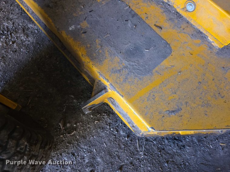 image for item DZ3573 2010 Hustler Super Z  ZTR lawn mower