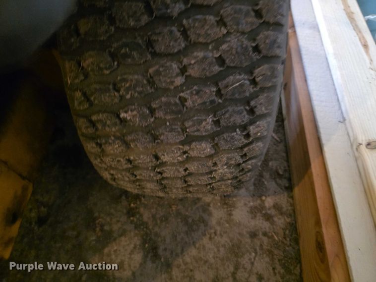 image for item DZ3573 2010 Hustler Super Z  ZTR lawn mower